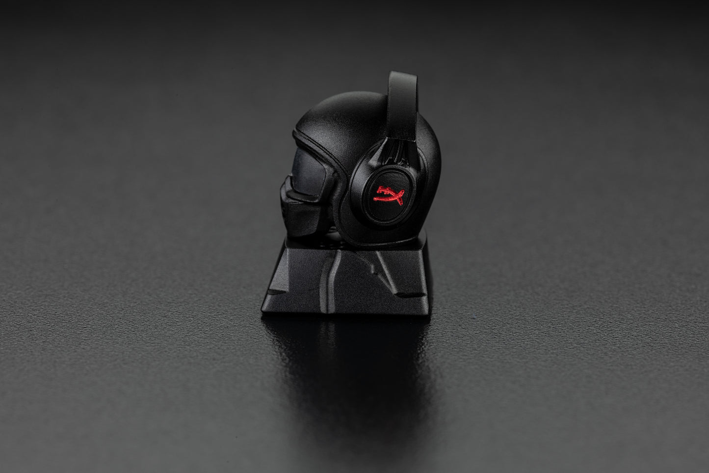 ZOMO X KINGSTON X HyperX Motorcycle Rider Keycap